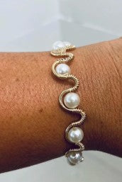 The Kelly Bracelet (TKB)