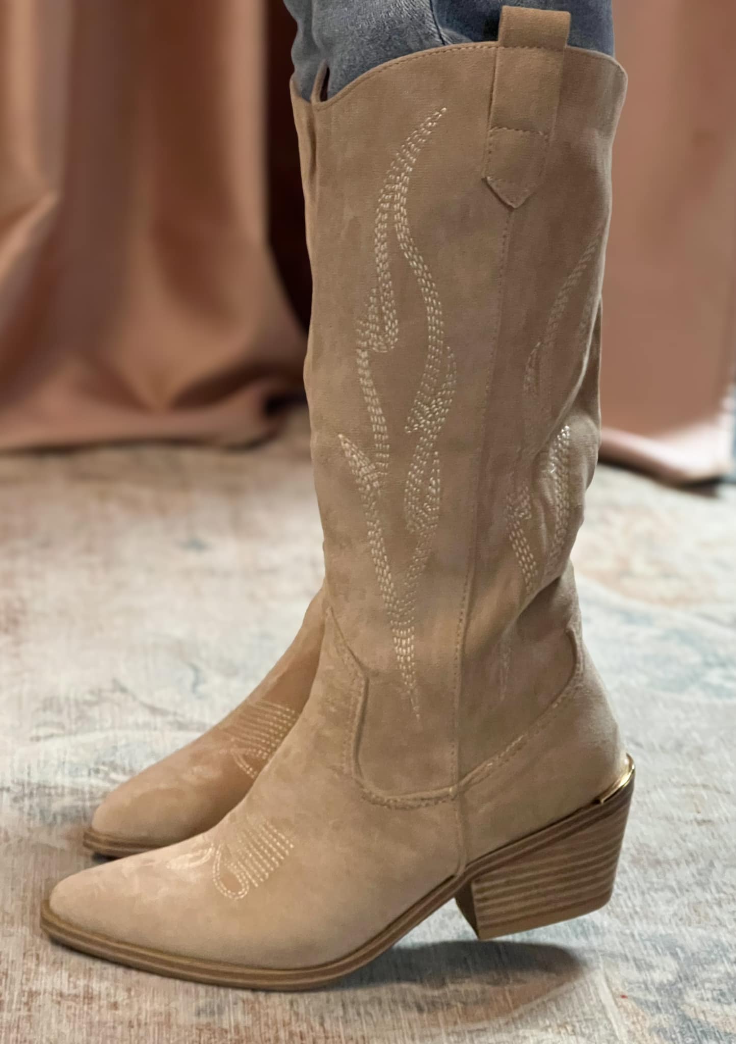 Corky's Headliner Boot - Sand Faux