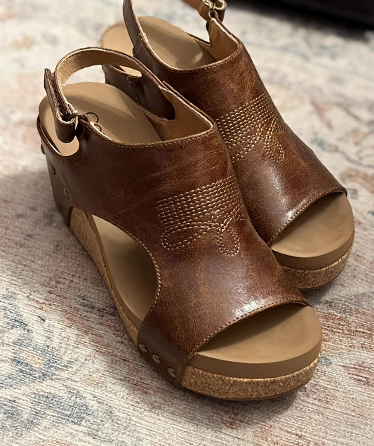 Corky's Carley Saddle Stitch Wedge