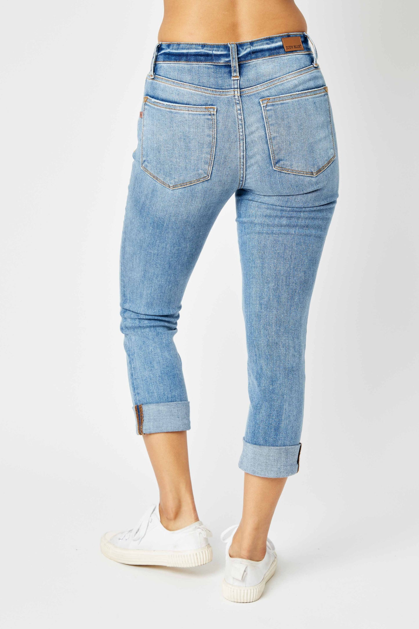 Judy Blue Mid Rise Cuffed Capri