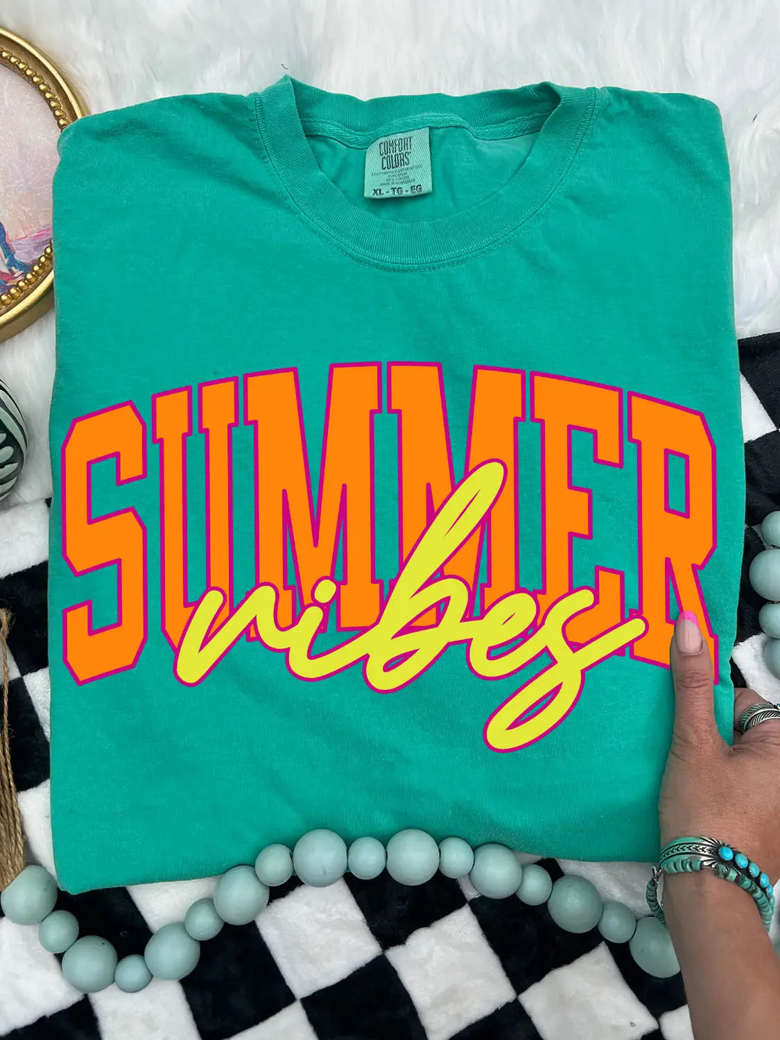 Summer Vibes Island Green Tee