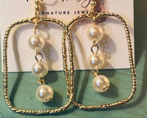 Rectangle Pearl Earrings