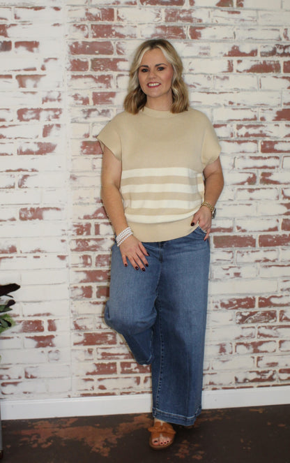 Easy Bloom Knit Top