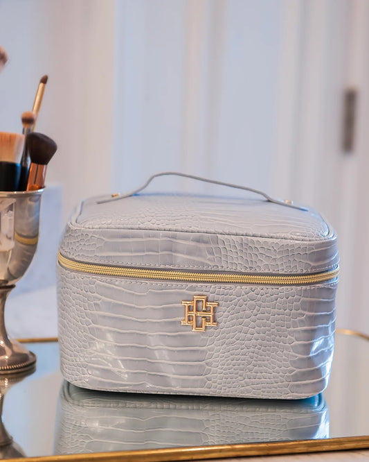 Hampton Train Case Baby Blue